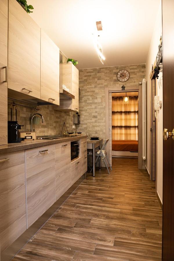 Tizzy Apartment & Rooms Барі Екстер'єр фото