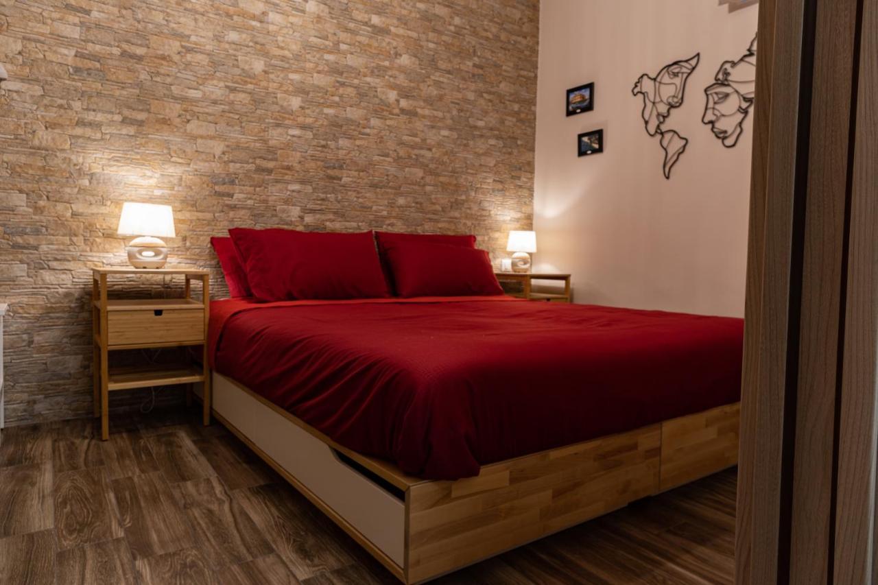 Tizzy Apartment & Rooms Барі Екстер'єр фото