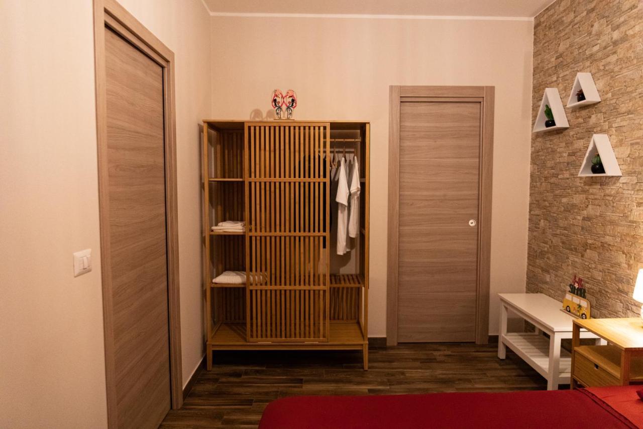 Tizzy Apartment & Rooms Барі Екстер'єр фото